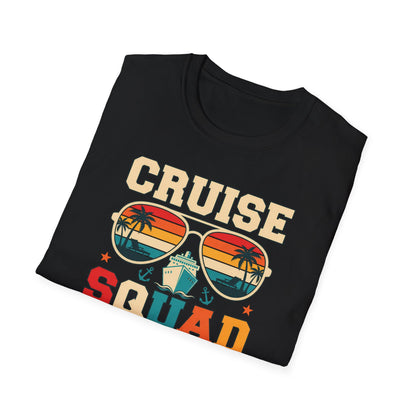 Cruise Squad 2026 Retro Sunglasses Beach Vacation Tee